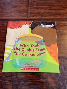 ⭐️⭐️PICK 5 / $20 Scholastic Who Took the Cookie from the Cookie Jar?